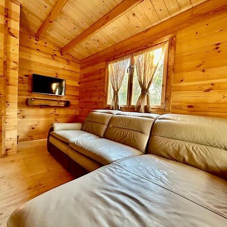 Chalet Bois Jacuzzi Bessan Esterno foto